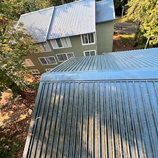 HUGE-ROOF-CLEANING-TRANSFORMATION 2